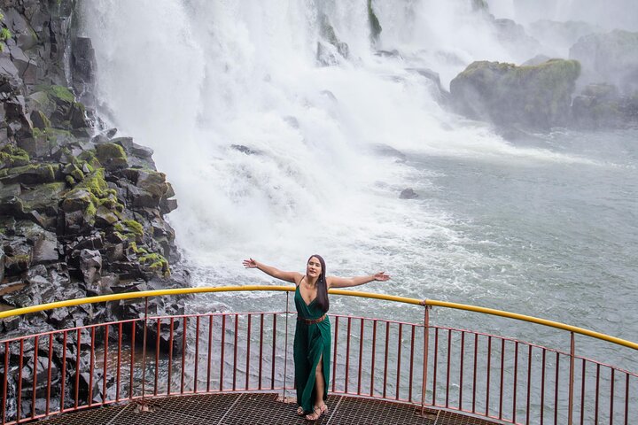 2-Day Iguazu Falls: HELICOPTER Ride & Airfare from Buenos Aires