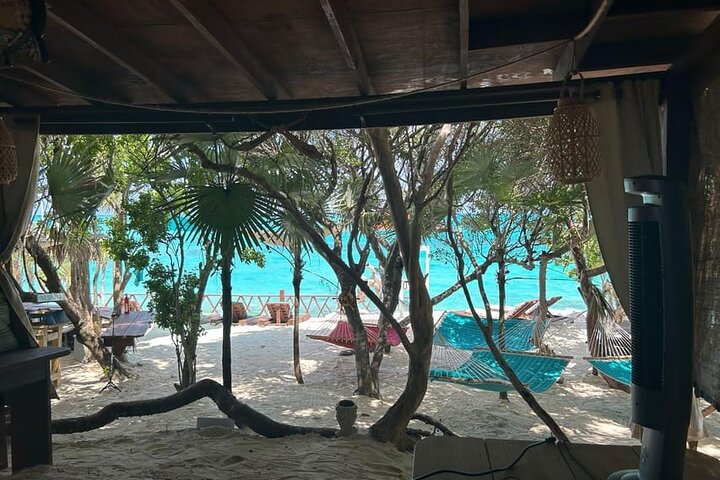 Rose Island Adventure Snorkel Sea Turtles and Private Beach