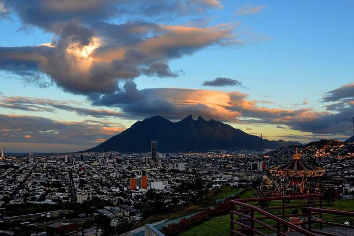 Monterrey: MTY Airport Private Transfer to/from City Center