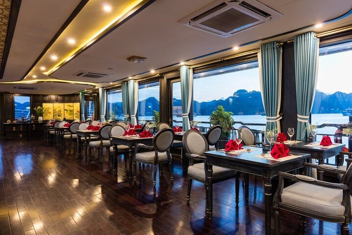 2-Day Ha Long-Lan Ha Bay-Bai Tu Long Bay 5 Star Cruises & Balcony