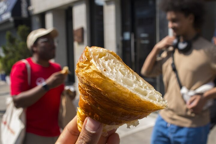 Brooklyn Food Walking Tour: Local Eats & Family‑Run Shops