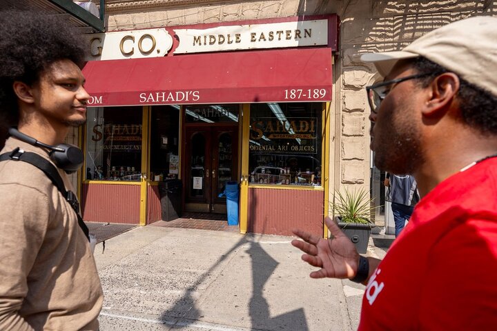 Brooklyn Food Walking Tour: Local Eats & Family‑Run Shops
