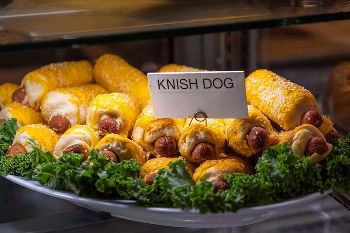 Brooklyn Bridge & DUMBO Food Tour: Local Eats & Iconic Views