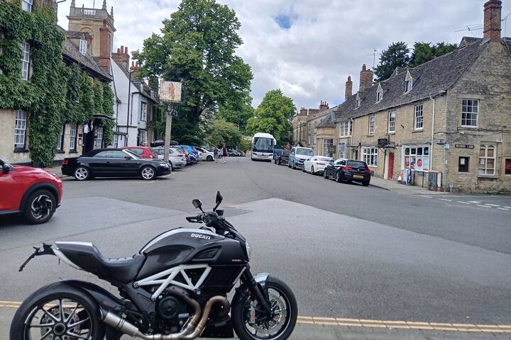 Blenheim and Woodstock Ebike Tour