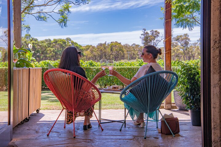 Margaret River Winery Tour with a'la carte lunch