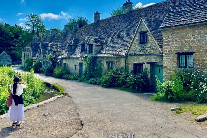 Private tour of the stunning Cotswolds with an expert local guide