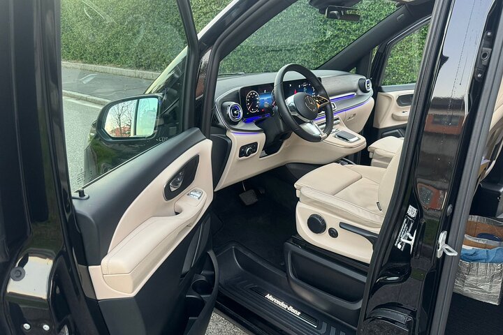 Luxury Private day Transfer from Malpensa Airport to Milan center