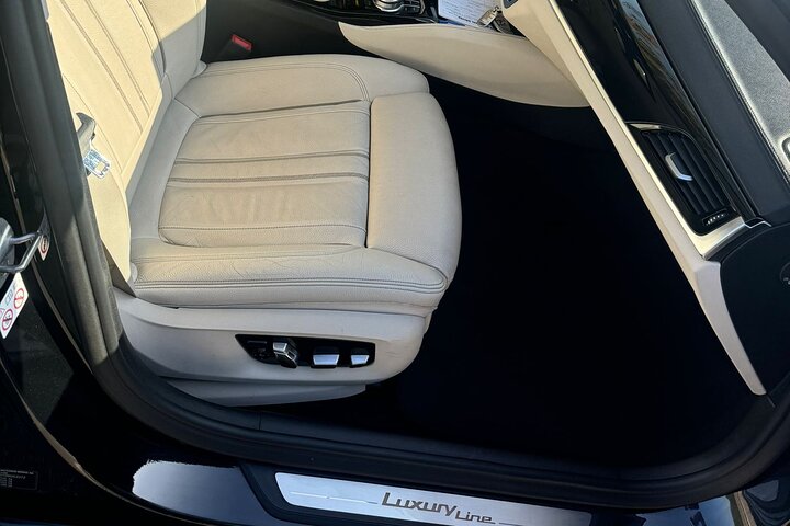 Luxury Private day Transfer from Malpensa Airport to Milan center