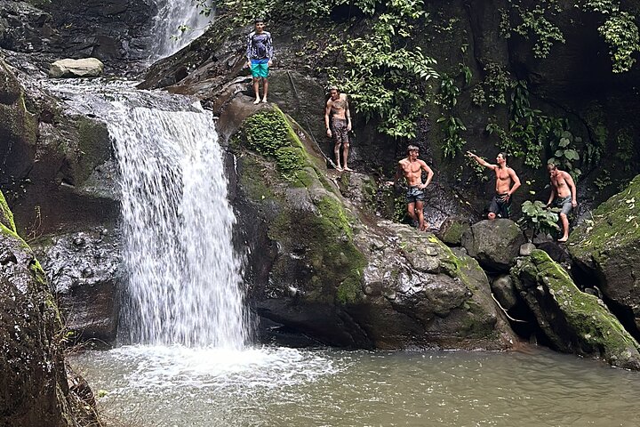 Tamanique Waterfalls Tour from Surf City