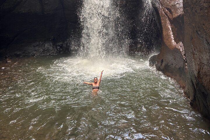 Tamanique Waterfalls Tour from Surf City