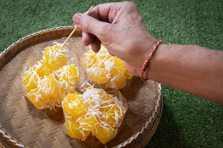 Sunset Local Eats Food Tour in Hua Hin