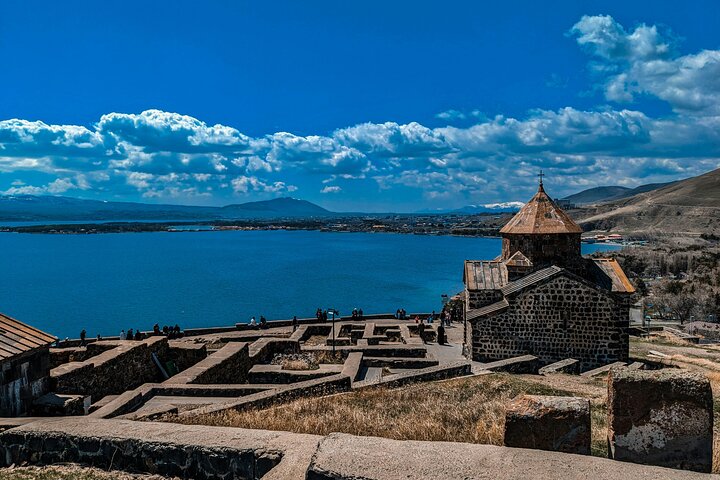 Tbilisi to Yerevan Private car transfer 3 Scenic stops