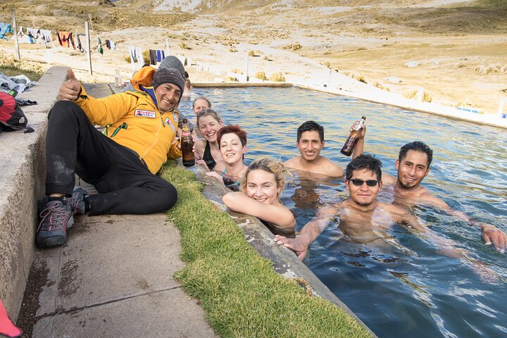 Cordillera Huayhuash Classic Trek – 8 Days & 7 Nights