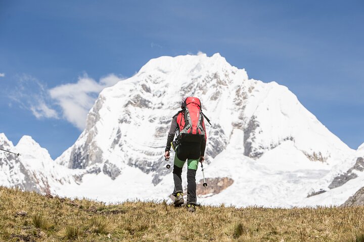 Cordillera Huayhuash Classic Trek – 8 Days & 7 Nights