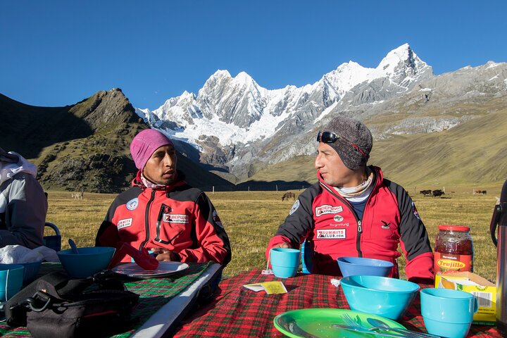 Cordillera Huayhuash Classic Trek – 8 Days & 7 Nights
