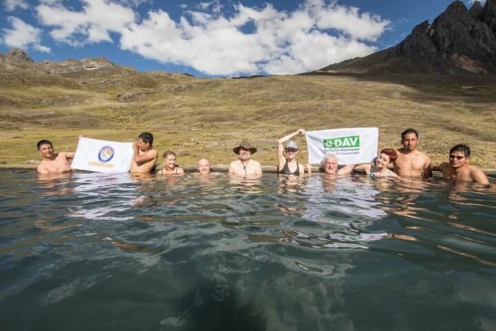 Cordillera Huayhuash Classic Trek – 8 Days & 7 Nights