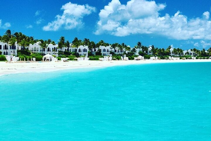 Clayton J. Lloyd Airport (AXA) Private Transfer to Anguilla