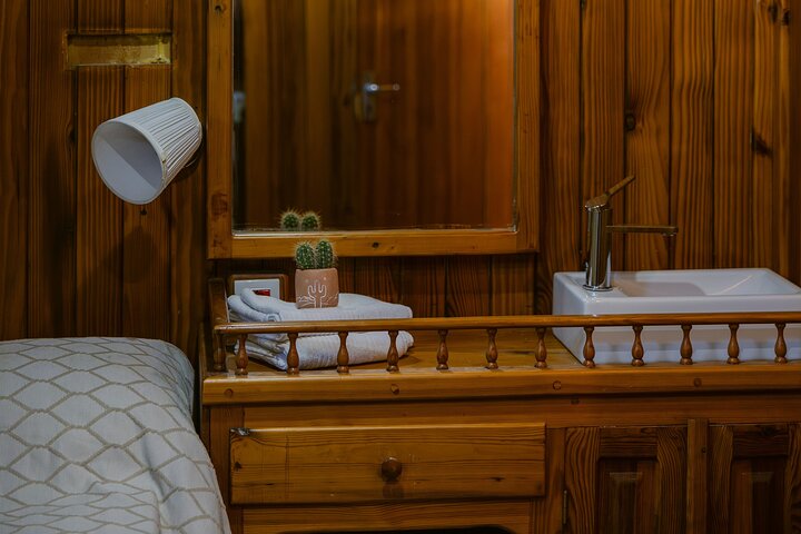 All Day Cruise -3 Islands to Agistri,Moni, Aegina with lunch and drinks included
