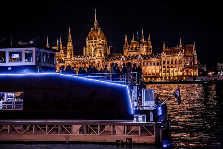 Budapest Danube 1 Hour Sunset or Night Cruise with Audio Guide