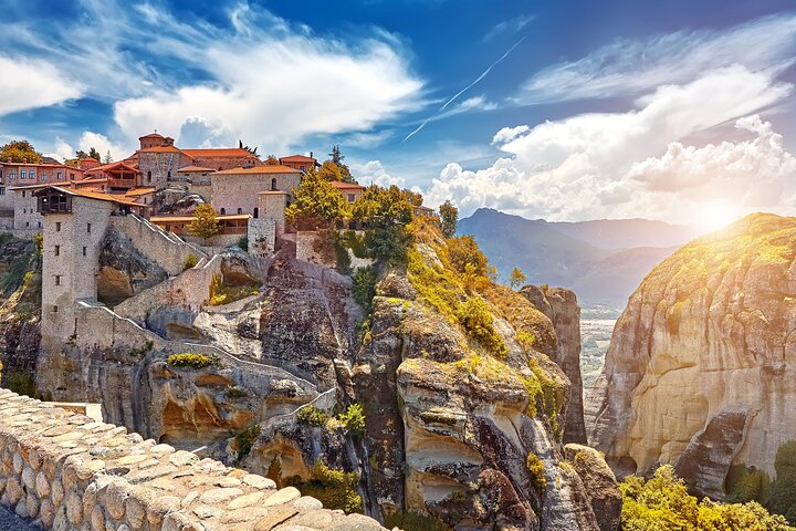 Private Full Day Tour to Meteora from Volos Cruise Port