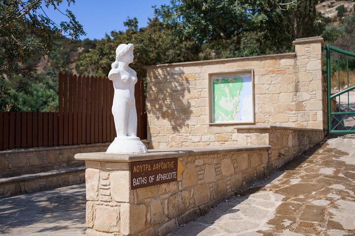 From Paphos: Blue Lagoon, Sea Caves & Aphrodite's Baths Day Trip