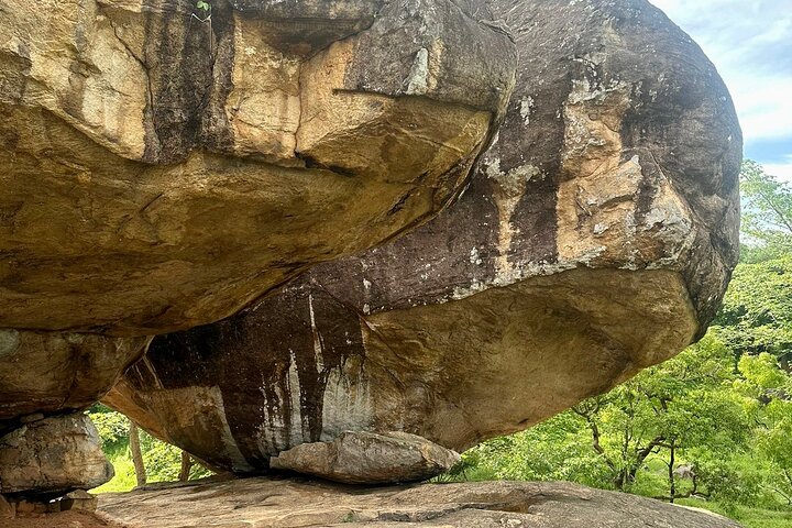 Anuradhapura Sacred City: Private Half a Day Guided Heritage Tour