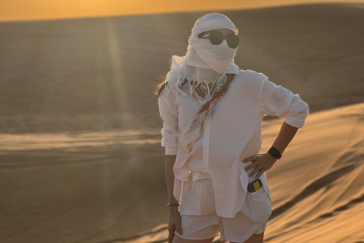 Dubai: VIP Sunset Red Dune Safari, Camel Ride & BBQ Dinner