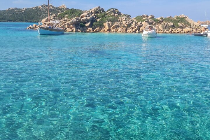 Monomaran tour 16 mt with boarding from Maddalena and Palau