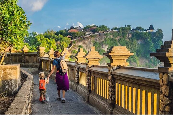 Uluwatu Sunset & Kecak Fire Dance – Private All-Inclusive Tour