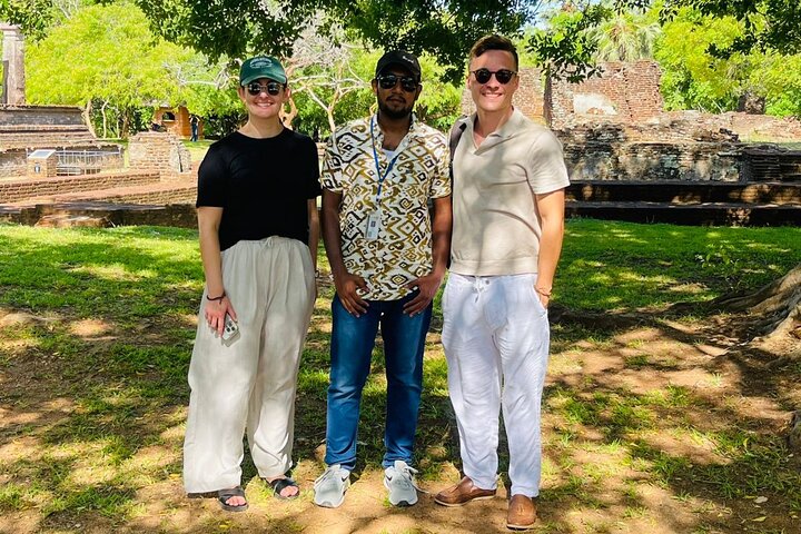 Polonnaruwa Ancient City Private Day Tour (Hidden Gems)