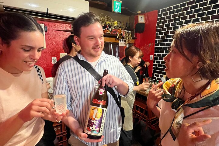 Osaka Bar Hopping: Real Izakayas, Pay Local Prices