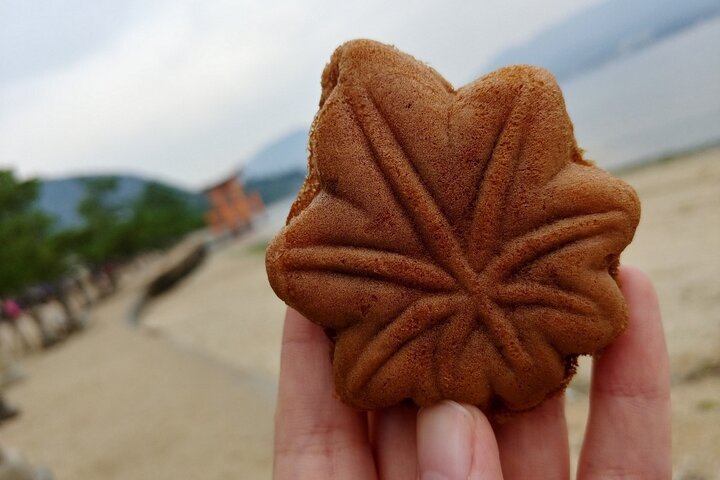 Peaceful Hiroshima & Miyajima UNESCO 1 Day Bus Tour
