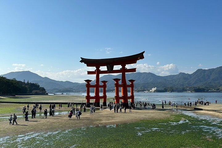 Peaceful Hiroshima & Miyajima UNESCO 1 Day Bus Tour