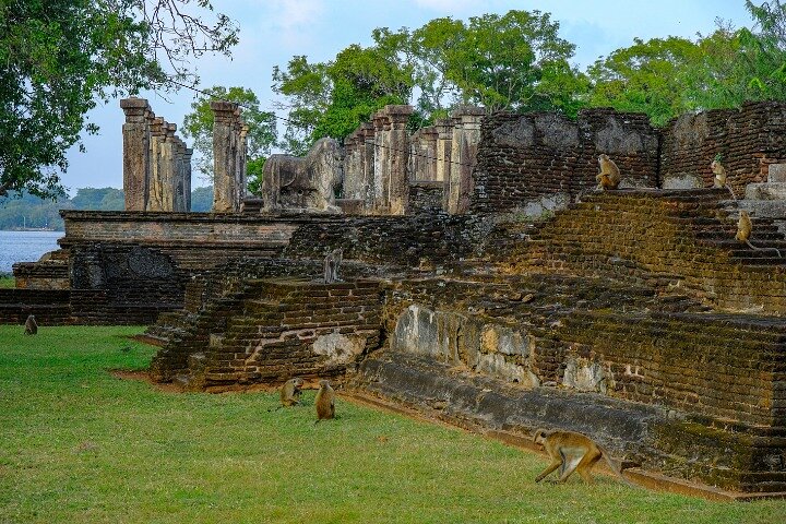 Polonnaruwa Ancient City Private Day Tour (Hidden Gems)