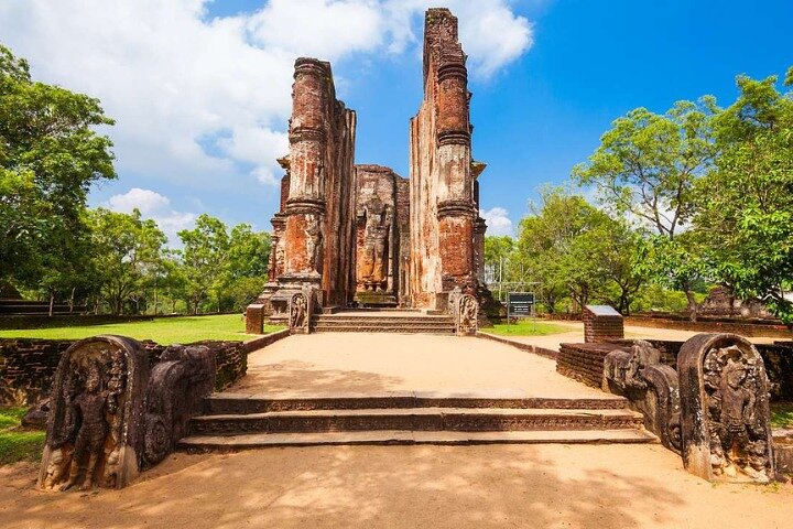Polonnaruwa Ancient City Private Day Tour (Hidden Gems)