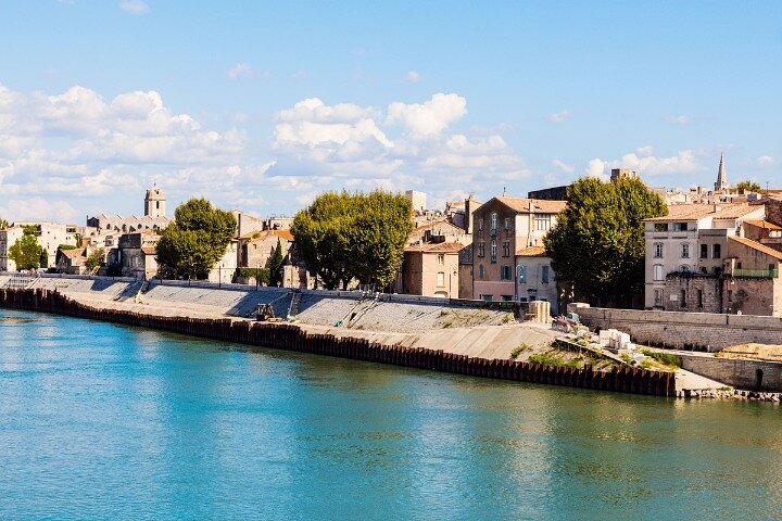 Historical Walking Tour of Ancient Arles with an APP