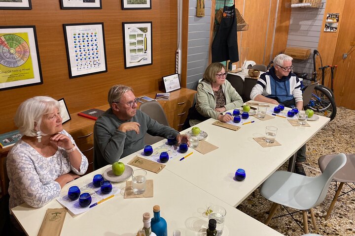 Organic Olive Grove tour & Olive oil tasting & lunch in Kalamata!