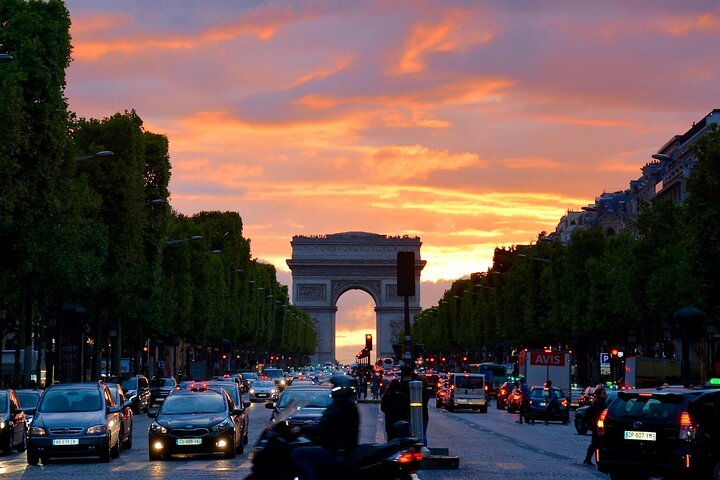 Transfers between Paris, CDG, Orly, Disneyland & Versaille by van