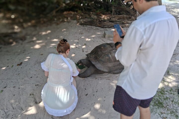 Full Day La Digue, Curieuse and Saint Pierre Island