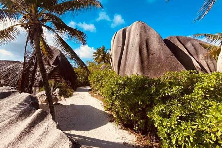Full Day La Digue, Curieuse and Saint Pierre Island
