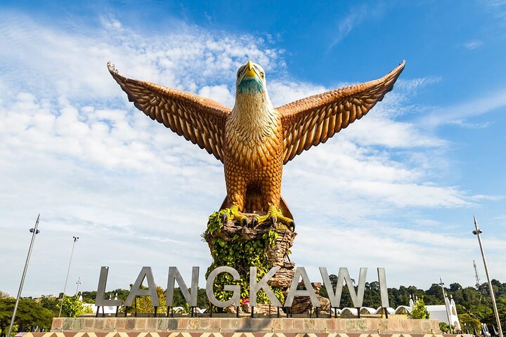 Essential Langkawi Group Tour - Top Attractions in a Day"