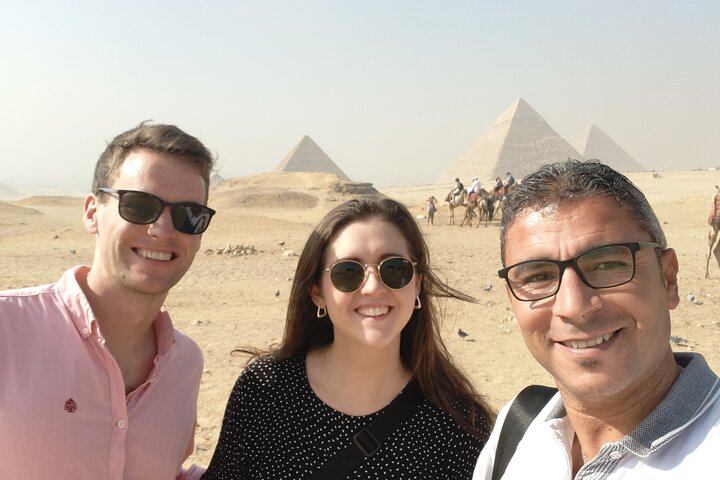 Private Guided Tour Giza pyramids, Sphinx with an Egyptologist