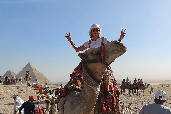 Private Guided Tour Giza pyramids, Sphinx with an Egyptologist