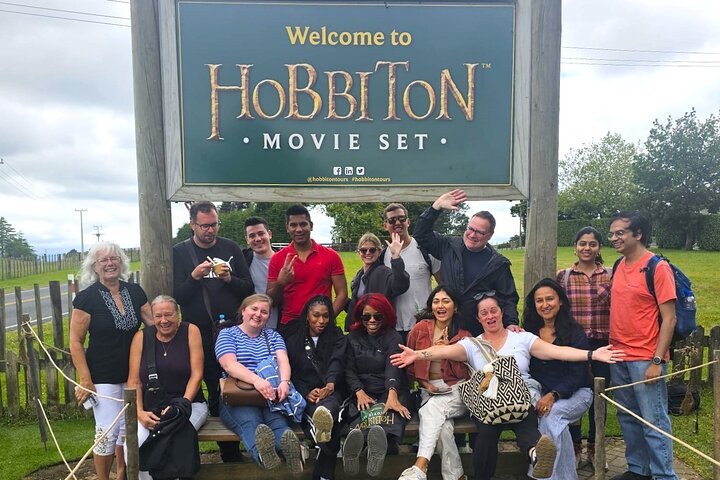 Hobbiton Movie Set Small Group Tour from Auckland