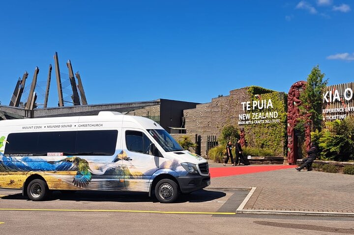 Waitomo Caves & Rotorua + Te Puia Small-Group Tour from Auckland