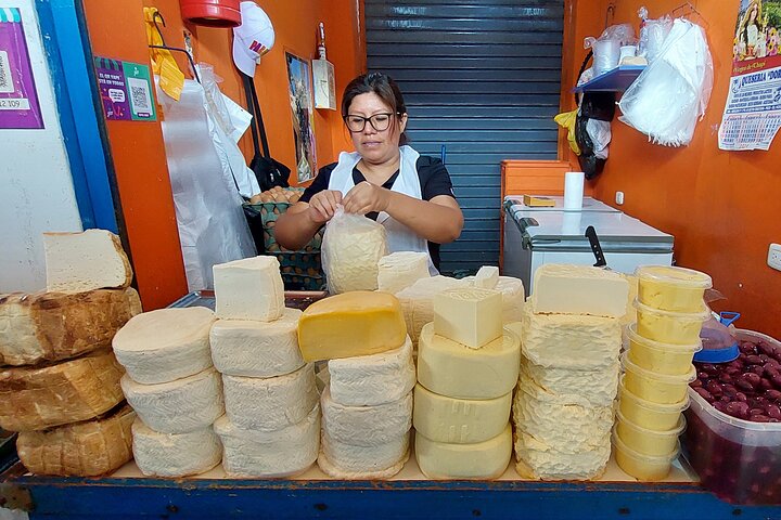 Hidden Gems of Pisco: Food Tour & Tuk-Tuk Adventure