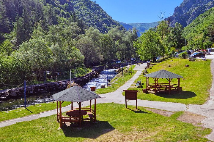 Group Tour from Skopje:Millennium Cross,Matka Canyon&Etno Village