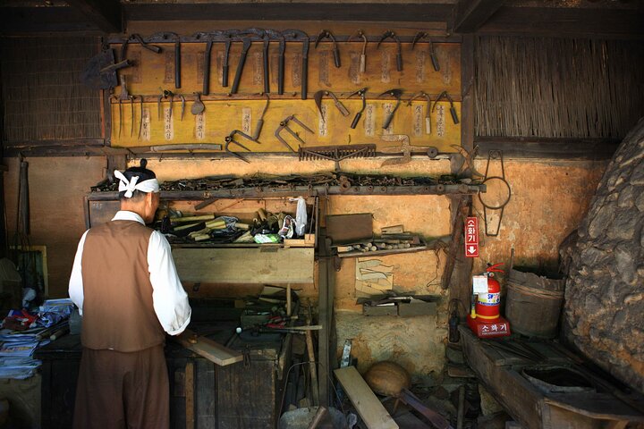 Korean Folk Village & Suwon Hwasung travel course