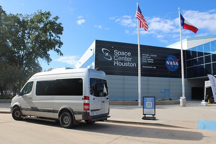 Houston NASA Space Center Round-Trip Transport & Tip-Sheet