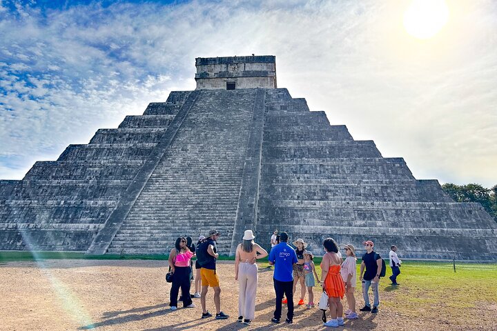 Chichen Itza Early Access Private Tour with Buffet Lunch